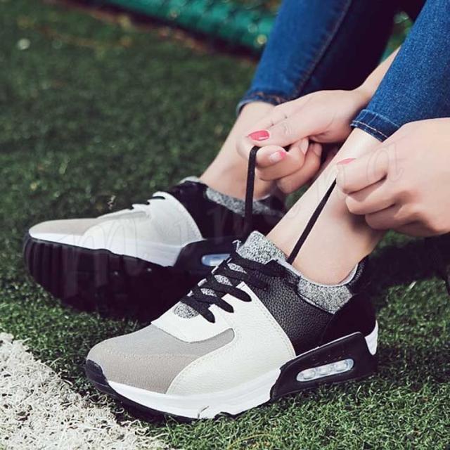 ウォーキング レディース スニーカーレディース 靴 運動靴 スニーカー 痛くない 履きやすい シンプル 春夏 カジュアル スポーの通販はau Pay マーケット 華やか