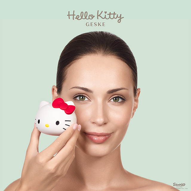 Hello Kitty Sonic Facial Brush 4 in 1 ハローキティ ソニック