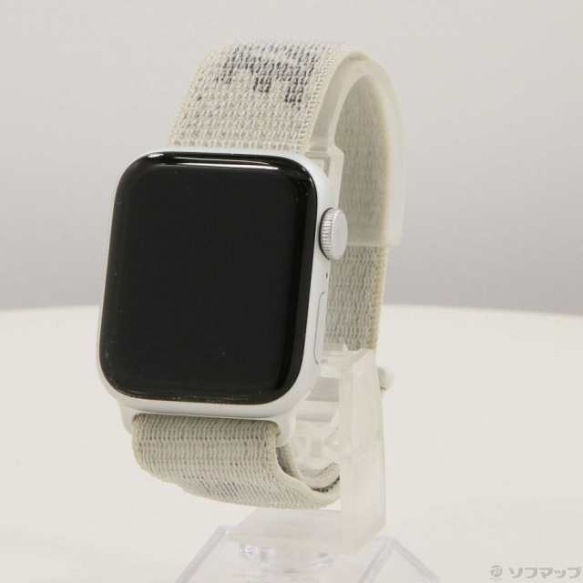 (中古)Apple Apple Watch SE 第1世代 Nike GPS 40mm シルバーアルミニウムケース サミットホワイトNikeスポーツループ(198-ud)の通販は