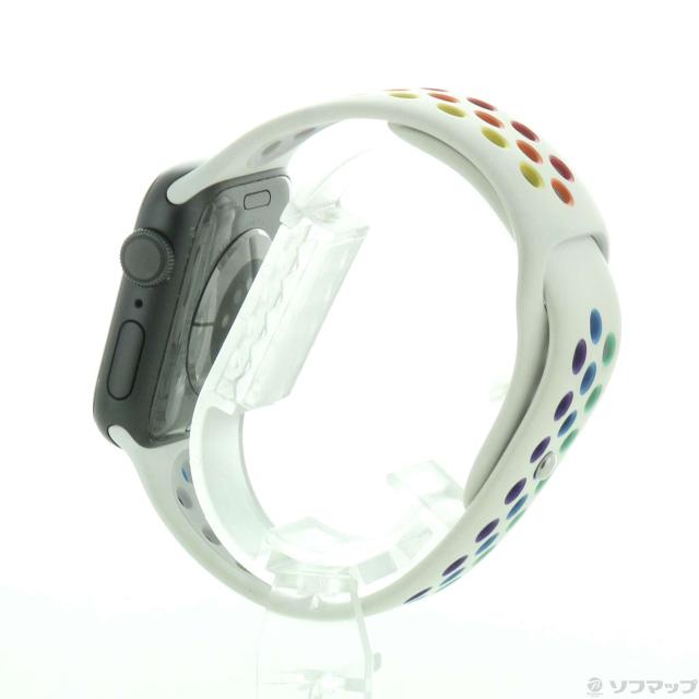 (中古)Apple Apple Watch Series 6 GPS 40mm スペースグレイアルミニウムケース プライドエディションNikeスポーツバンド(258-ud)_1