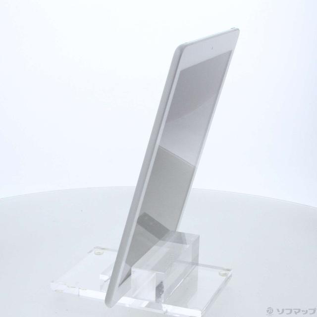 ドコモ版 iPad 第5世代 MP1L2J/A SIMロック有 中古)Apple iPad 第5世代 32GB シルバー MP1L2J/A docomoロック