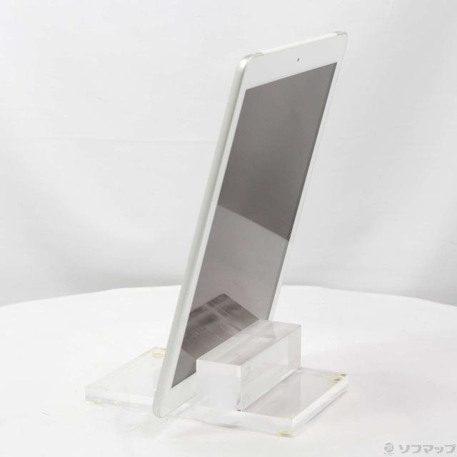 中古)Apple iPad 第5世代 32GB シルバー MP1L2J/A docomoロック