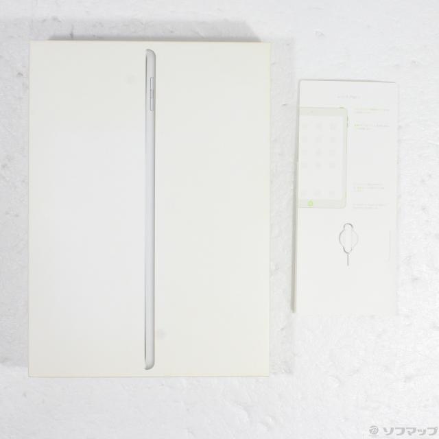 中古)Apple iPad 第5世代 32GB シルバー MP1L2J/A docomoロック