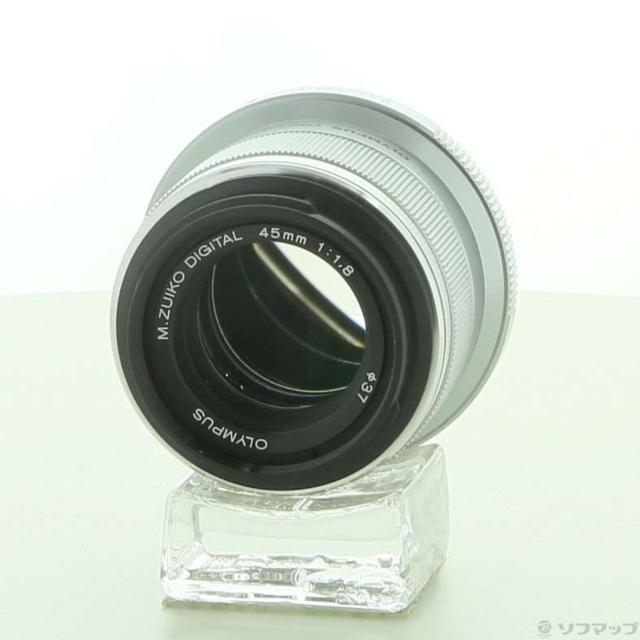 [美品] 完動品◎オリンパス OM-1 50mm F1.8 レンズフード付#43 オリンパス単焦点レンズM.ZUIKODIGITAL 45mm F1.8 ブラック
