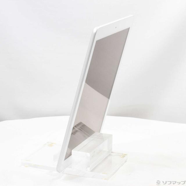 (中古)Apple iPad 第6世代 32GB シルバー MR7G2J/A Wi-Fi(368-ud)_1
