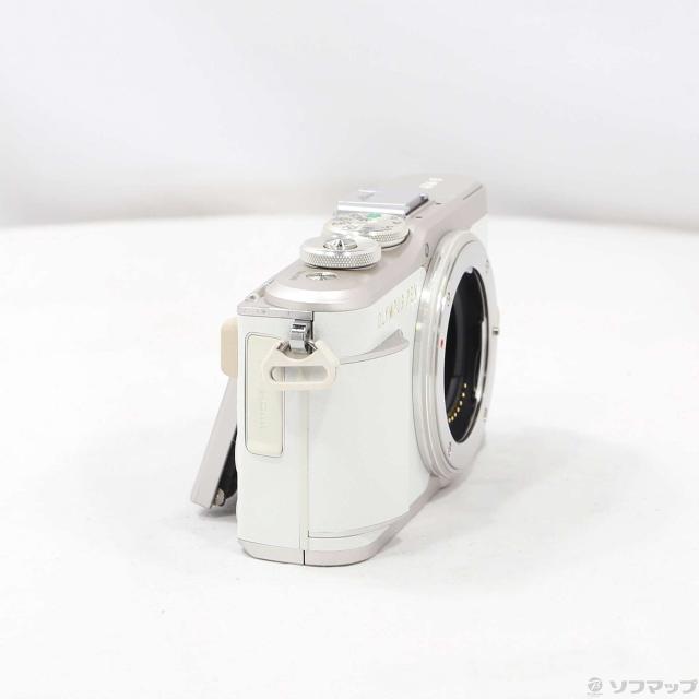 スマホ転送✨ OLYMPUS PEN E‑PL9 ホワイト ミラーレス 一眼レフ スマホ転送✨ OLYMPUS PEN E‑PL9 ホワイト ミラーレス 一眼レフ スマホ