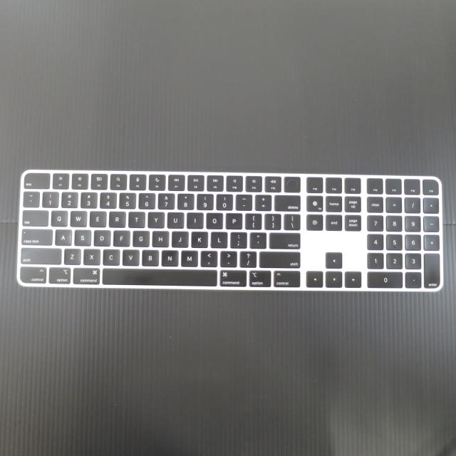 Apple 純正 Magic Keyboard ブラックキー ​​​​​​​ Appleシリコン搭載