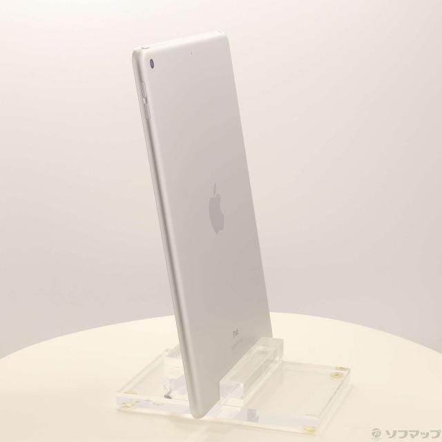 中古)Apple iPad 第8世代 32GB シルバー MYLA2J/A Wi-Fi(196-ud