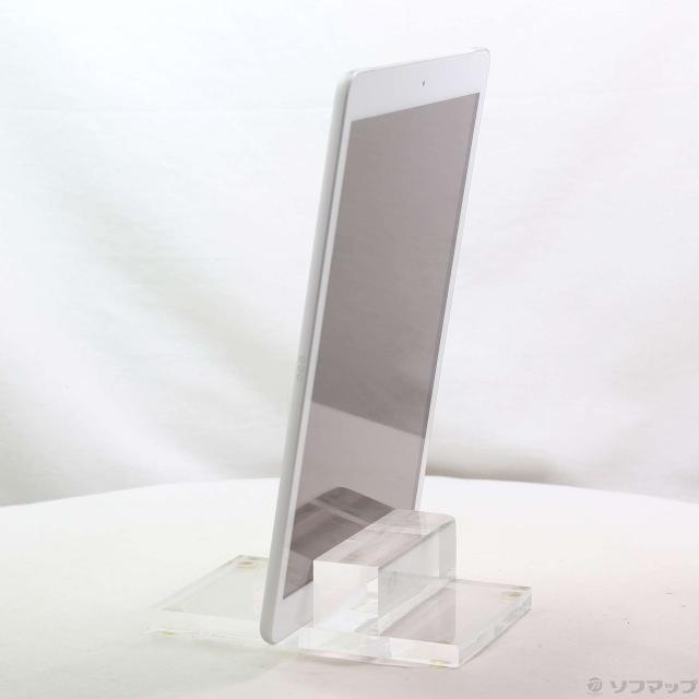 (中古)Apple iPad 第8世代 32GB シルバー MYMJ2J/A SIMフリー(198-ud)_1