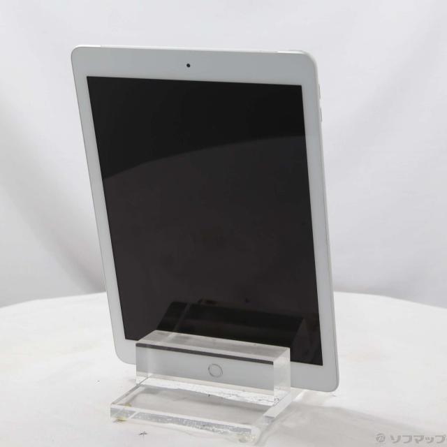 (中古)NTTドコモ iPad 第6世代 32GB シルバー MR6P2J/A docomoロック解除SIMフリー(348-ud)_2