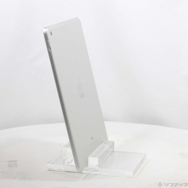 (中古)Apple iPad 第6世代 32GB シルバー MR7G2J/A Wi-Fi(344-ud)_3