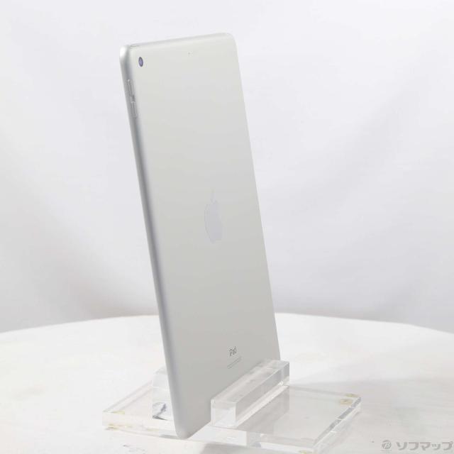 (中古)Apple iPad 第8世代 128GB シルバー MYLE2J/A Wi-Fi(258-ud)_3