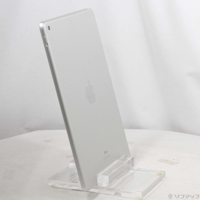 (中古)Apple iPad 第8世代 32GB シルバー MYLA2J/A Wi-Fi(305-ud)_3