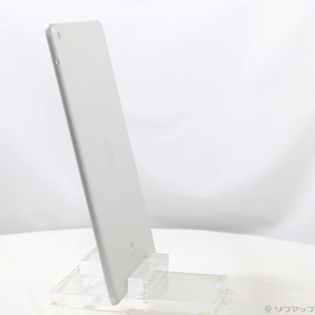 中古)Apple iPad 第8世代 32GB シルバー MYLA2J/A Wi-Fi(368-ud)