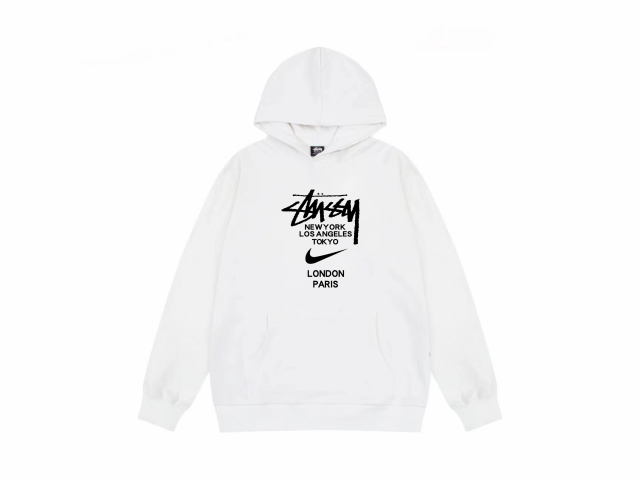 Stussyステューシーナイキ連名oフード付きパーカーですの通販は