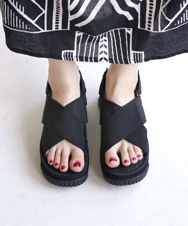 夏新作 Shaka シャカ Fiesta Platform レディース メンズ ウィメンズ ユニセックス 男女兼用 サンダル ベルクロサンダル ベルクロ スポの通販はau Pay マーケット イーザッカマニアストアーズ