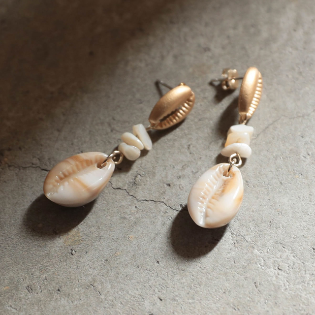 シェルピアス レディース ピアス キャッチピアス シェルモチーフ 貝殻 ナチュラル 天然素材 ゴールド アクセサリー 小物 雑貨の通販はau Pay マーケット Re Edit リエディ