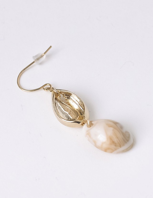 シェルモチーフゴールドピアス レディース ピアス シェルピアス アクセサリー 雑貨 小物 貝殻 ゴールド ナチュラル デイリーの通販はau Pay マーケット Re Edit リエディ