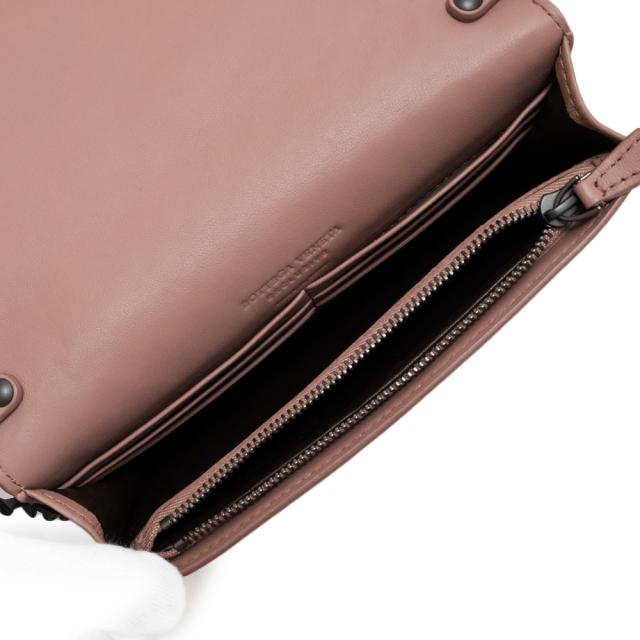 （新品・未使用品）ボッテガヴェネタ BOTTEGA VENETA イントレチャート チェーンウォレット 二つ折り財布 ショルダーバッグ 斜め掛け リボン ラムスキン レザー アイヤーズ ベコ ピンクベージュ 508752_3