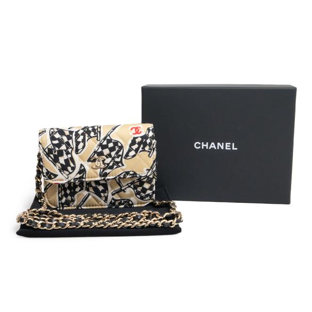 新品・未使用品）シャネル CHANEL チェッカーフラッグ イヤー