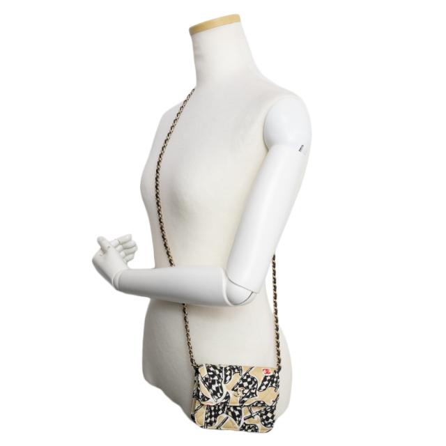 未使用美品【シャネル】ウールキルティングクロスバッグゴールド 新品・未使用品）シャネル CHANEL チェッカーフラッグ イヤー