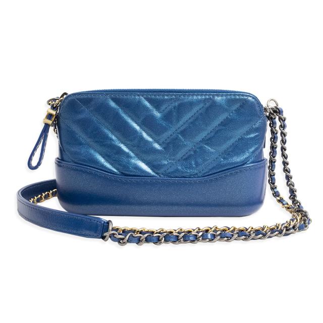 （未使用　展示品）シャネル CHANEL ガブリエル ドゥ シャネル クラッチ 2Way チェーンショルダーバッグ エイジドカーフスキン レザー メタリックブルー 青 ゴールド金具 シルバー金具 A94505