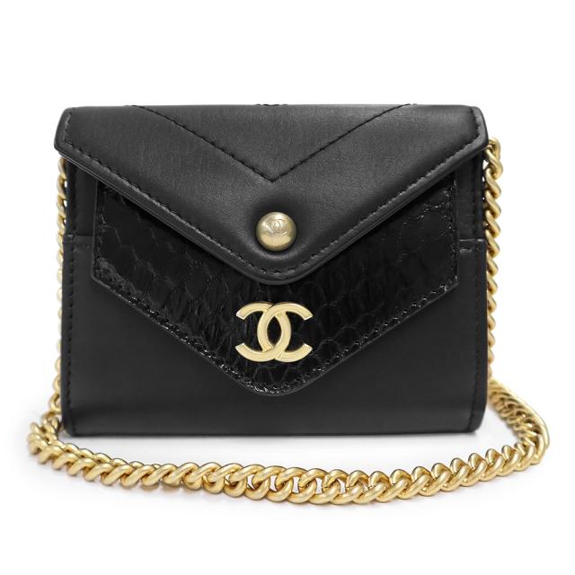 （新品・未使用品）シャネル CHANEL ダブル シェブロン ミニ クラッチ ココマーク チェーンウォレット カーフスキン レザー パイソン エキゾチックレザー ブラック 黒 アンティークゴールド金具 A70313 箱付