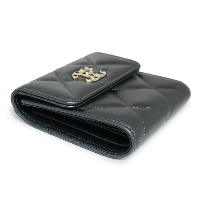 CHANEL シャネル マトラッセ ラムスキン 三つ折り財布 ココマーク 楽天市場】【未使用 展示品】シャネル CHANEL マトラッセ