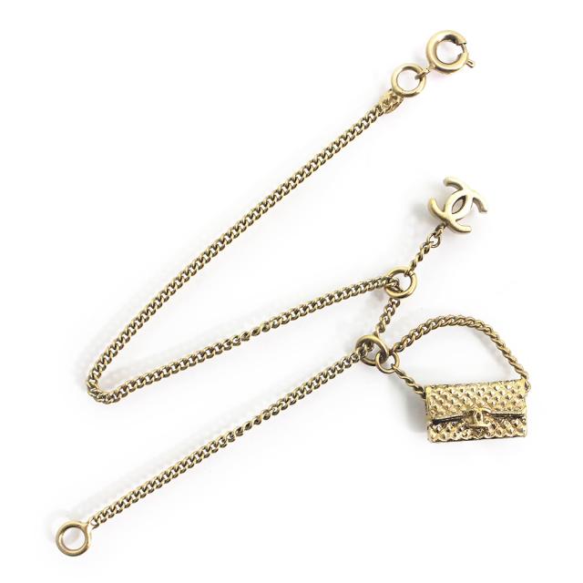 新品・未使用品）シャネル CHANEL マトラッセ バッグモチーフ