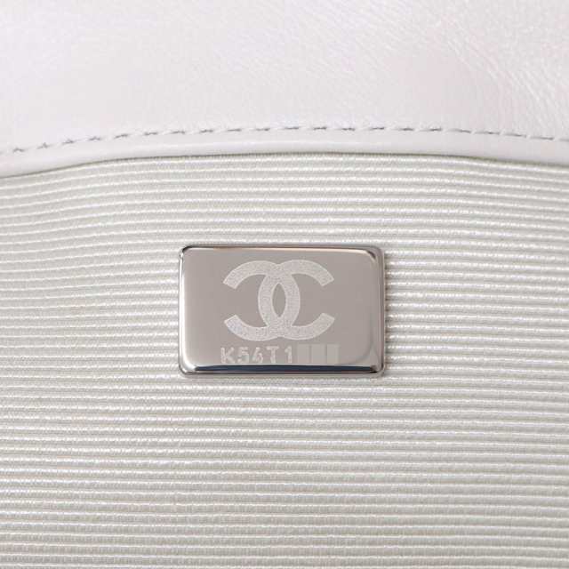 未使用 展示品）シャネル CHANEL マトラッセ 25 フラップ W