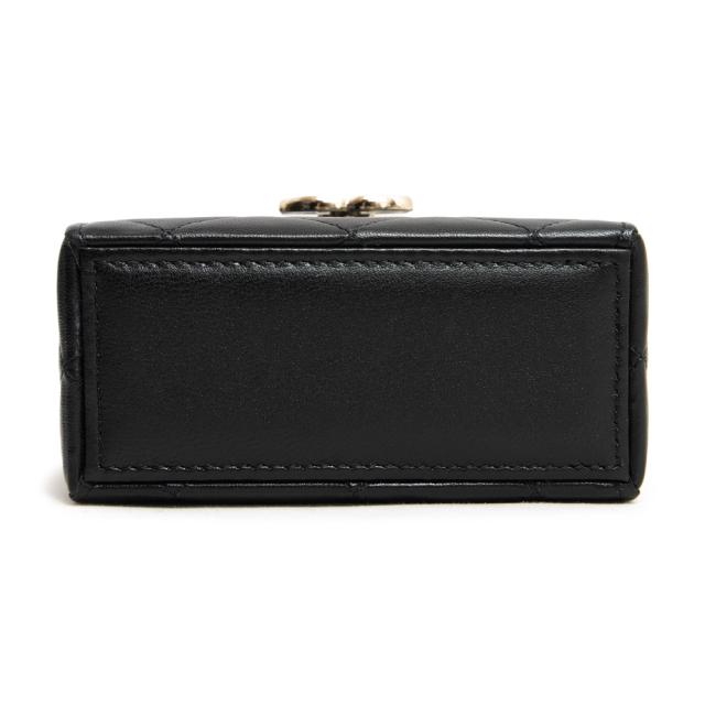 シャネル CHANEL ポーチ ゴールド 未使用 長期保管品