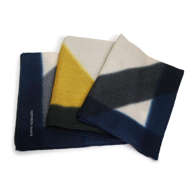 （新品・未使用品）エルメス HERMES カレH 100 Hダイ 大判 スカーフ カシミヤ 100％ ナチュラル グリ サフラン マリン 箱付 新品・未使用品）エルメス HERMES カレH 100 Hダイ 大判 スカーフ