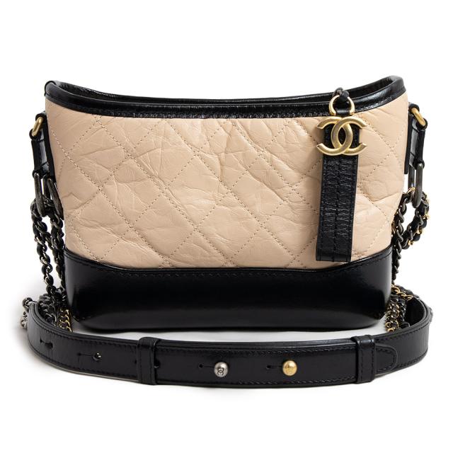 （未使用　展示品）シャネル CHANEL ガブリエル ドゥ スモール ホーボー チェーン ショルダーバッグ 斜め掛け エイジドカーフ レザー ベージュ ブラック 黒 ゴールド シルバー ガンメタル金具 A91810