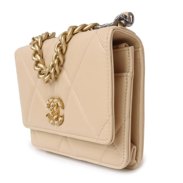 新品・未使用品）シャネル CHANEL 19 ココマーク マトラッセ ココ
