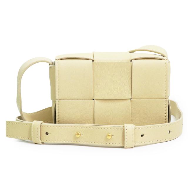 （新品・未使用品）ボッテガヴェネタ BOTTEGA VENETA カセット キャンディ ミニバッグ クロスボディ ポーチ ショルダーバッグ 斜め掛け ラムスキン レザー ベージュ ポリッジ マットゴールド金具 666688