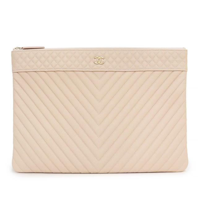 （新品・未使用品）シャネル CHANEL ココマーク Vステッチ シェブロン セカンド クラッチバッグ キャビアスキン レザー ピンクベージュ ゴールド金具 A69251 箱付