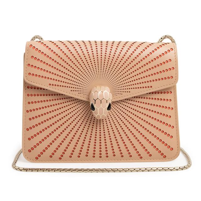 （未使用　展示品）ブルガリ BVLGARI セルペンティ フォーエバー レザーカット ショルダーバッグ 斜め掛け カーフスキン レザー ピンクベージュ ゴールド金具 291762