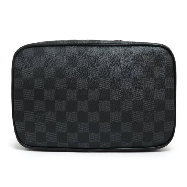 （未使用　展示品）ルイ ヴィトン LOUIS VUITTON トゥルース トワレ GM クラッチ セカンドバッグ ダミエグラフィット ブラック 黒 シルバー金具 N47521の通販は 99,000円