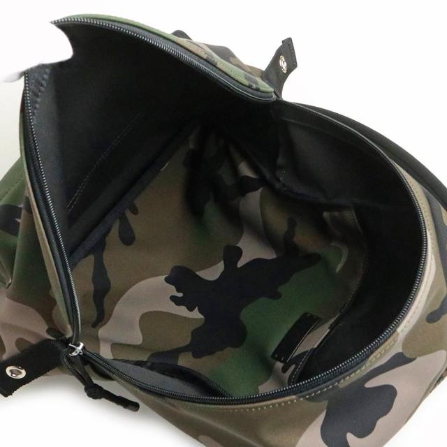 未使用 展示品）ヴァレンティノ ガラヴァーニ Valentino Garavani VLTN