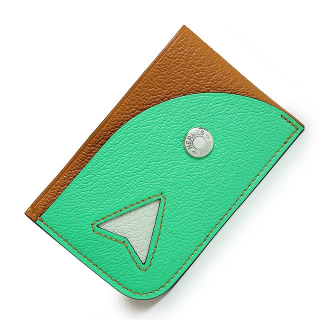 （新品・未使用品）エルメス HERMES ポワソン カードケース シェブル シェーブルミゾール レザー キャラメル ヴェールコミック ヴェールフィズ グリーン ブラウン 緑 茶 シルバー金具 B刻印 箱付