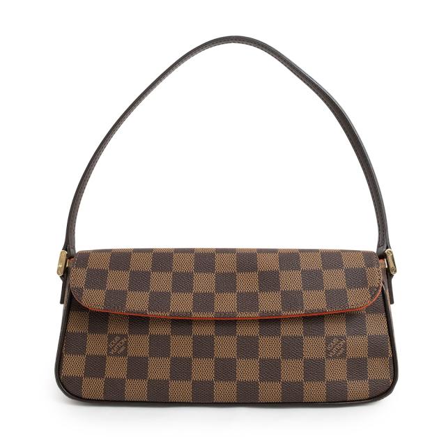 LOUIS VUITTON ルイ ヴィトン ポシェット クレ モノグラムヴェルニ M93518 キーケース ケース アマラント 14064 レディース【中古】 e60342g LOUIS VUITTON ルイ ヴィトン ポシェット クレ モノグラムヴェルニ