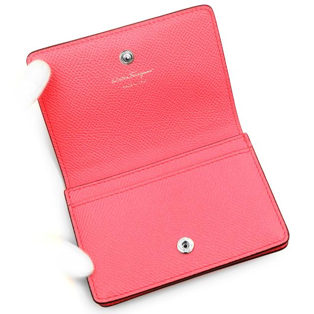 サルヴァトーレフェラガモ 定期入れ(赤) フェラガモ 定期入れ