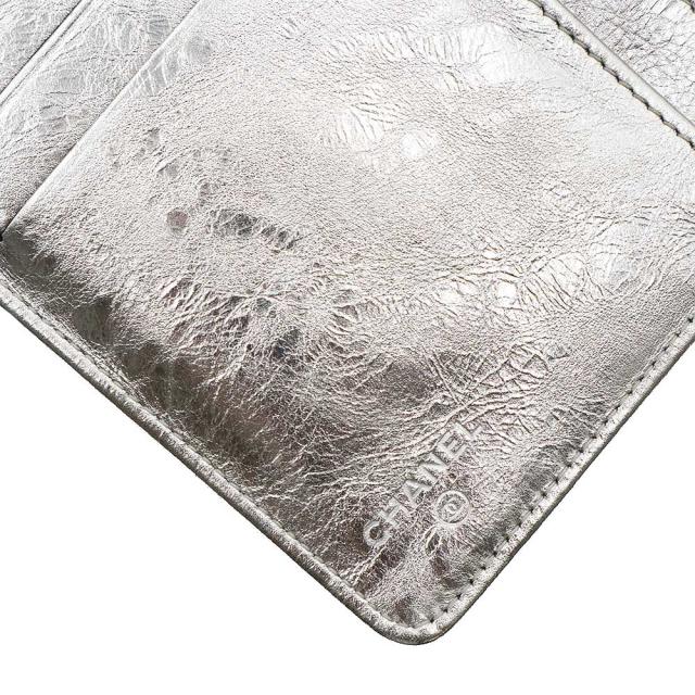 （未使用保管品）シャネル CHANEL マトラッセ 2.55 二つ折り長財布 カーフスキン レザー シルバー シルバー金具 A35304 箱付_7