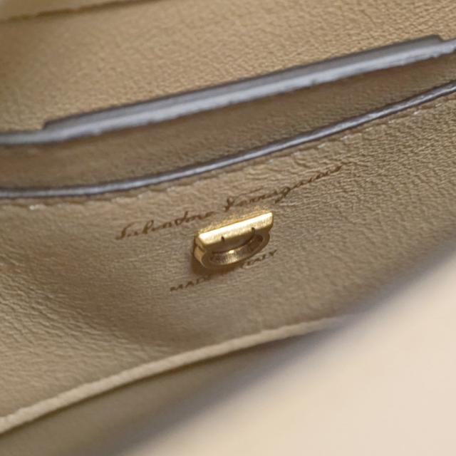 （未使用　展示品）サルヴァトーレフェラガモ Salvatore Ferragamo トリフォリオ ガンチーニ トート バケットバッグ カーフスキン レザー Daino ベージュ ゴールド金具 211194 訳有り 箱付_8
