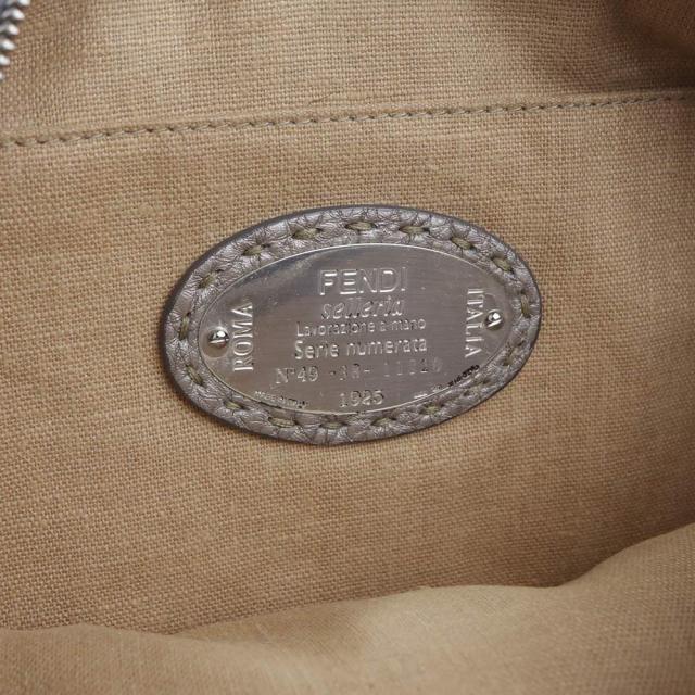 美品）フェンディ FENDI セレリア ショルダーバッグ 斜め掛け ローマン