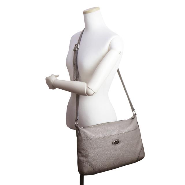 （美品）フェンディ FENDI セレリア ショルダーバッグ 斜め掛け ローマンレザー メタリック グレー グレージュ シルバー金具 8BT194 美品）フェンディ FENDI セレリア ショルダーバッグ 斜め掛け ローマン