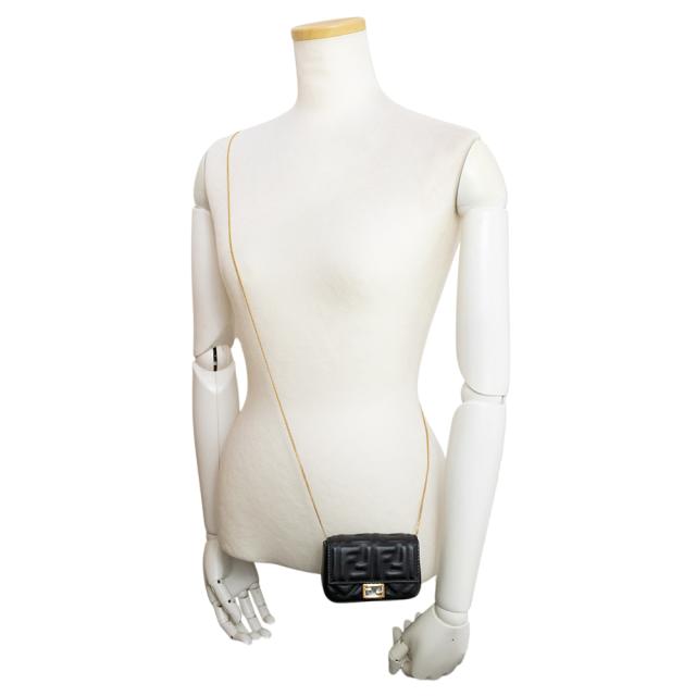 新品・未使用品）フェンディ FENDI ナノ バゲット チャーム 2Way