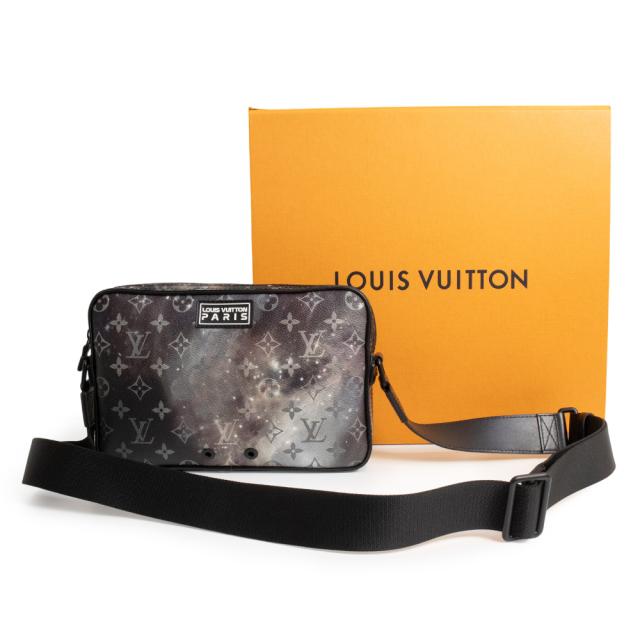 （未使用　展示品）ルイ ヴィトン LOUIS VUITTON アルファ メッセンジャー ショルダーバッグ 斜め掛け モノグラムギャラクシー カーフスキン レザー ブラック マットブラック金具 M44165_1