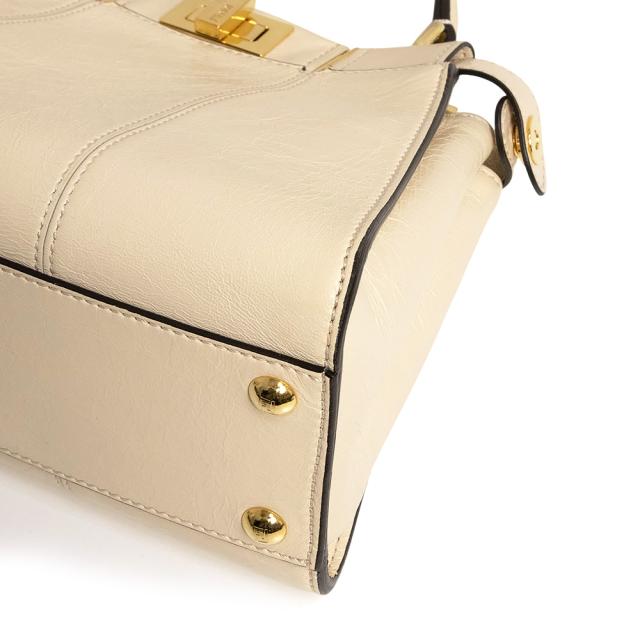 （未使用　展示品）FENDI フェンディ 8BN244 ピーカブー ミニ シャイニーラムスキン レザー カメリア ベージュ 2Way ショルダー ハンドバッグ 斜め掛け ゴールド金具_10