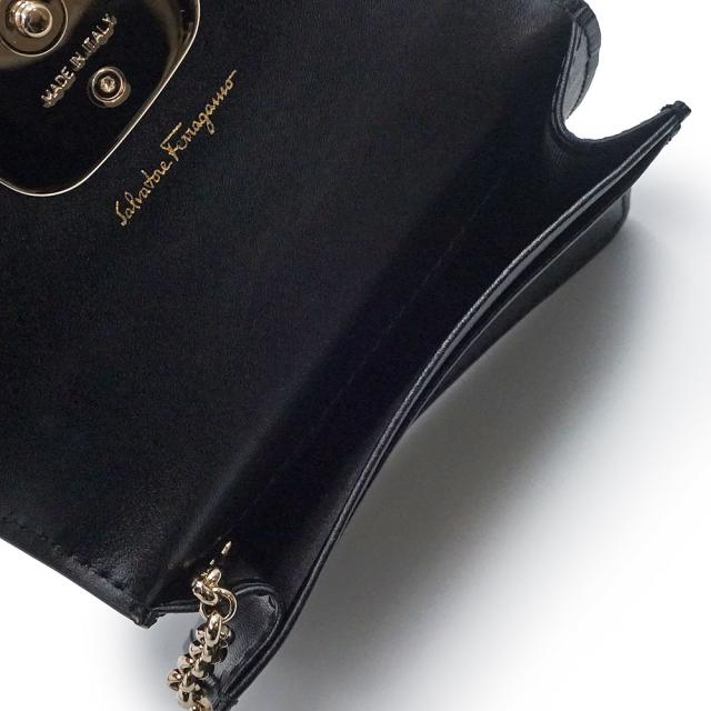 （新品・未使用品）Salvatore Ferragamo サルヴァトーレフェラガモ 22D760 ヴァラ リボン カーフスキン ネロ ブラック キーリング付き カードケース 名刺入れ 定期入れ パスケース レザー ゴールド金具_3